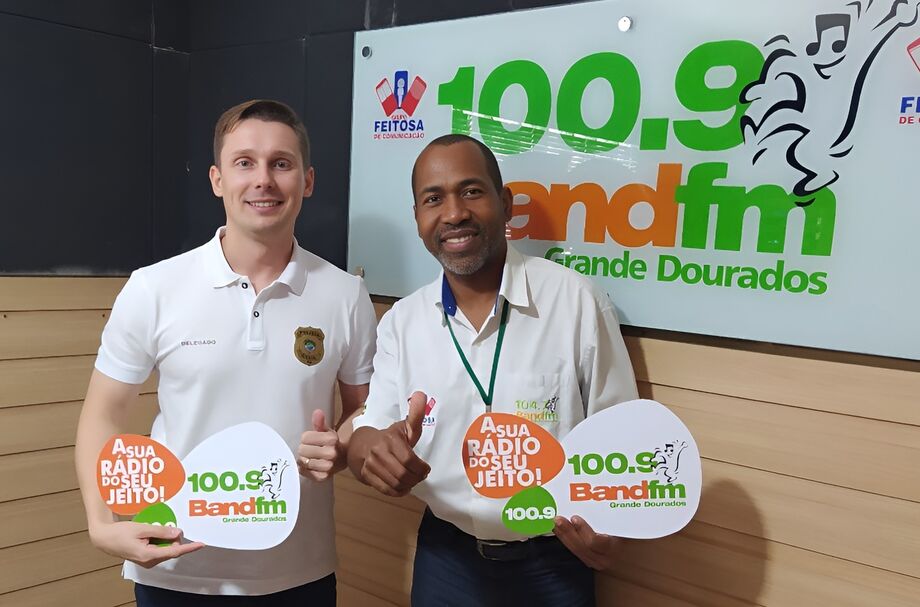 Em diálogo com Cicero Lopes, Dr. Cristiano Andre Hein destaca a importância da cooperação entre a polícia e a comunidade.