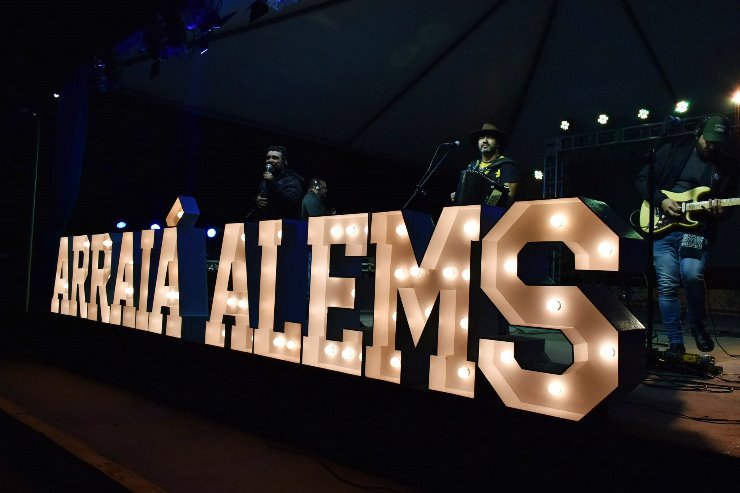 Arraiá ALEMS contou com participação de inúmeras famílias, que fizeram do evento um sucesso de diversão e amor ao próximo
