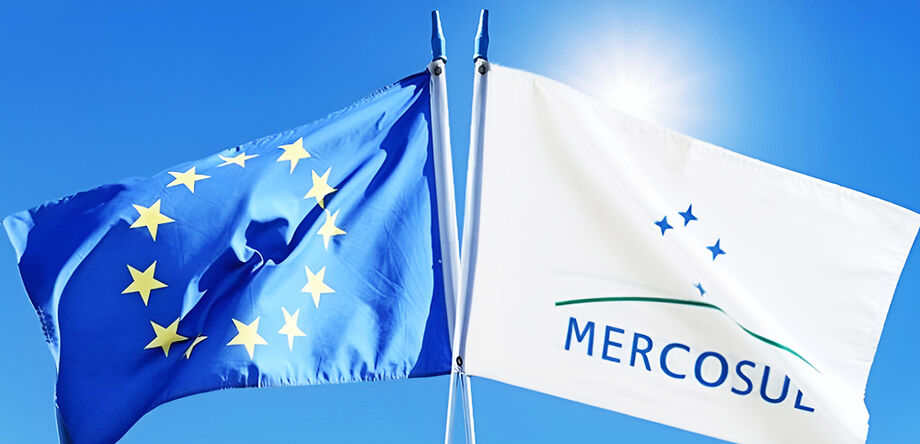 Bandeiras da União Europeia e do Mercosul