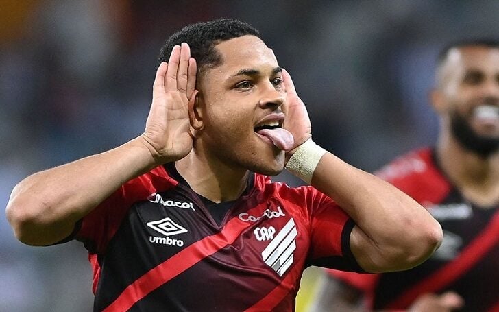 Vitor Roque, do Athletico-PR.