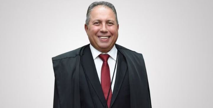 O desembargador Ronaldo Eurípedes de Souza