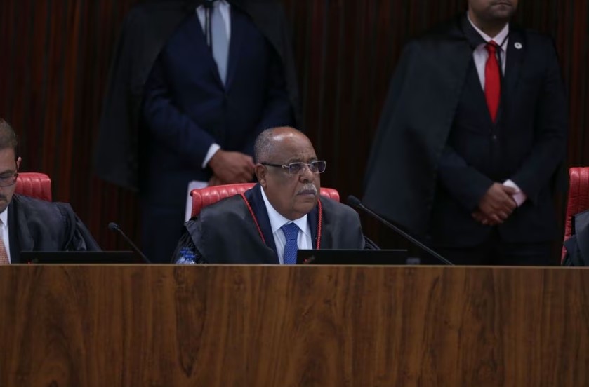 Ministro Benedito Gonçalves, do Tribunal Superior Eleitoral (TSE), no julgamento do ex-presidente Jair Bolsonaro.