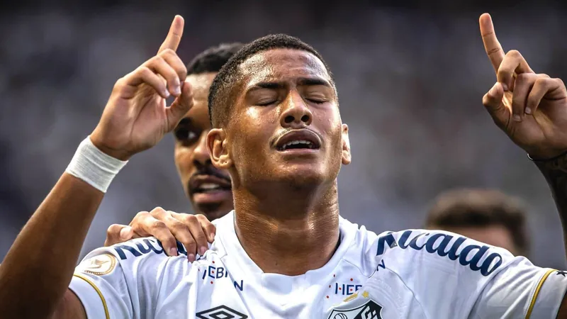 Ângelo, atacante do Santos.