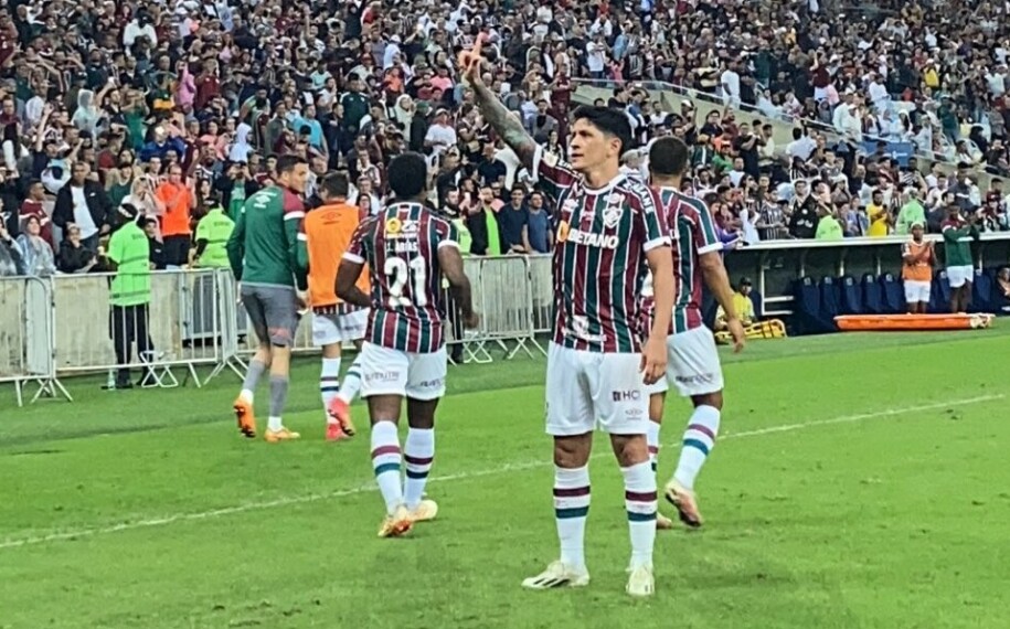 João Paulo defende pênalti, mas Cano marca e Santos perde do Fluminense no Maracanã