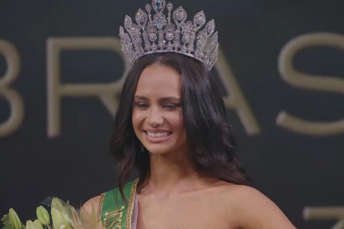 Maria conquistou a coroa que leva o nome da gaúcha Ieda Maria Vargas, primeira brasileira a vencer o Miss Universo, em 1963 YouTube