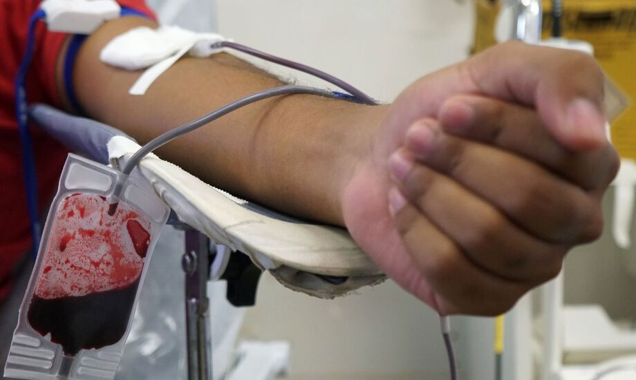 O kit NAT Plus, que já testou mais de 500 mil bolsas de sangue desde a implantação, também detecta HIV, hepatite B e hepatite C