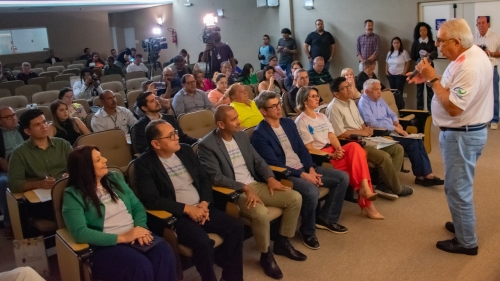 O presidente do TCE-MS, conselheiro Jerson Domingos apresenta o programa a imprensa