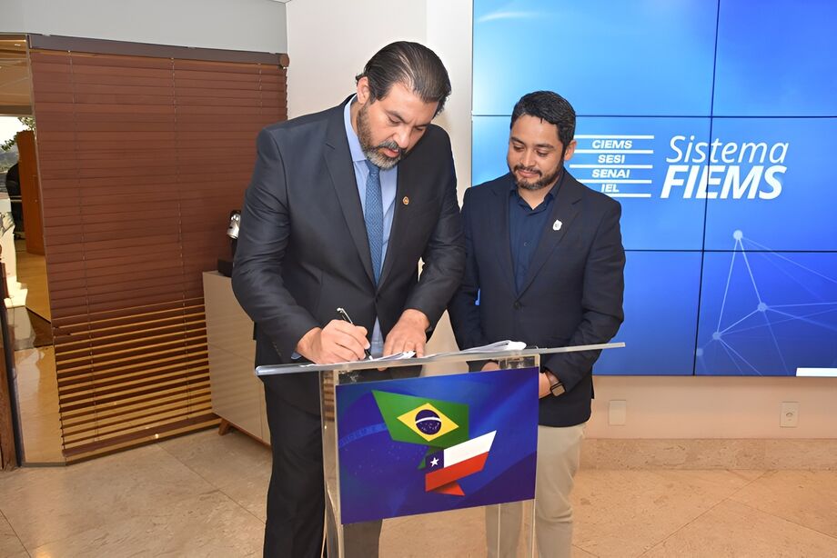 O vice-presidente da Fiems, Crosara Júnior, expressou sua gratidão pela presença da delegação chilena