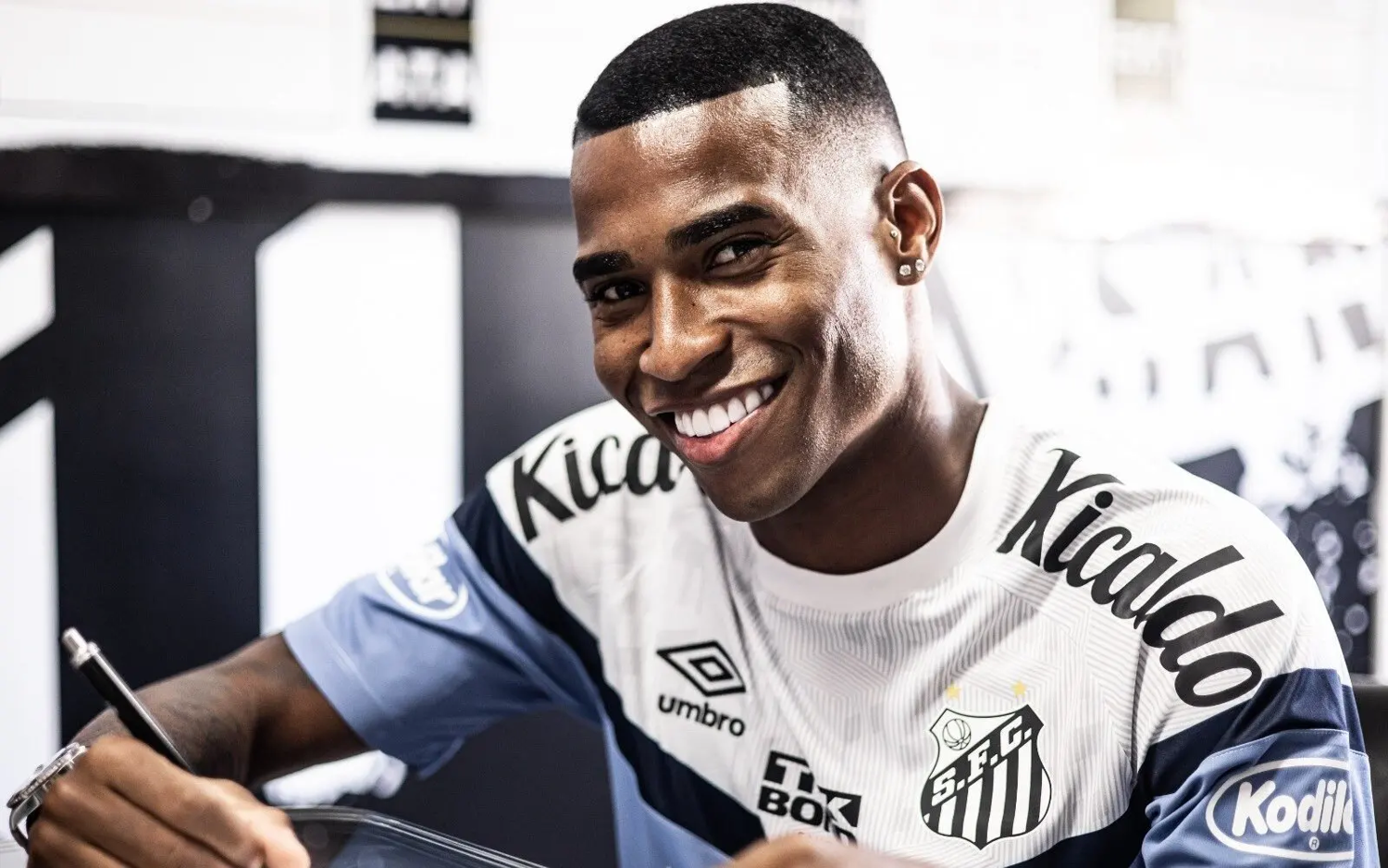 Meio-campista estava no Monaco