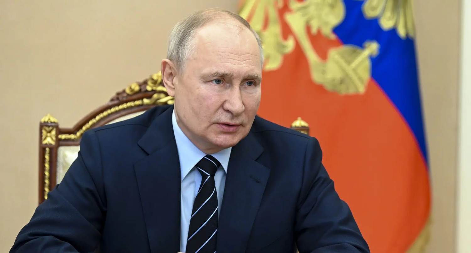 Putin minimiza ausência na cúpula dos Brics; TPI tem mandado de prisão contra ele