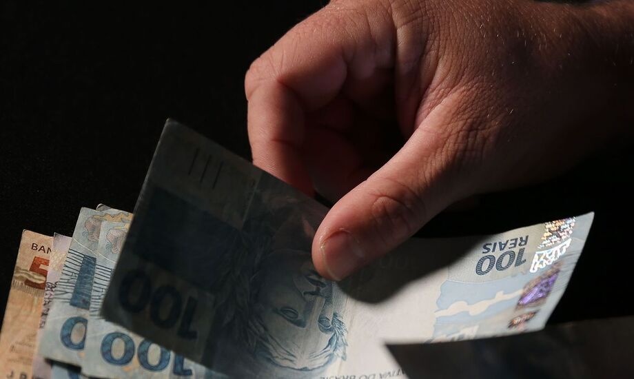 Governo contingenciou R$ 1,5 bi em gastos