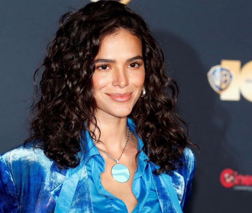 Bruna Marquezine.