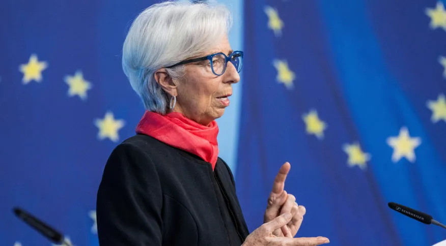 Christine Lagarde durante discurso em evento do BCE; presidente destacou independência institucional