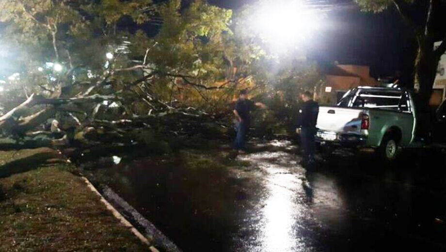 Temporal em Dourados