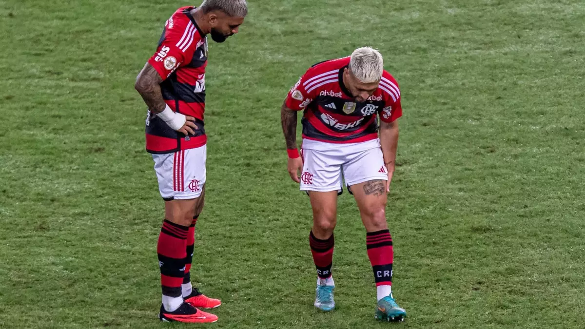 Flamengo confirma lesões de jogadores e não dá datas de volta.