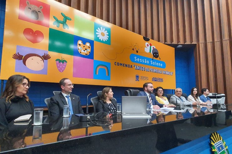 Evento ocorreu no Plenário Júlio Maia e destacou que incentivos nos primeiros seis anos de vida fazem toda a diferença entre gerações