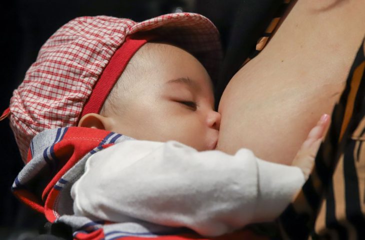 Apoie a amamentação: Faça a diferença para mães e pais que trabalham