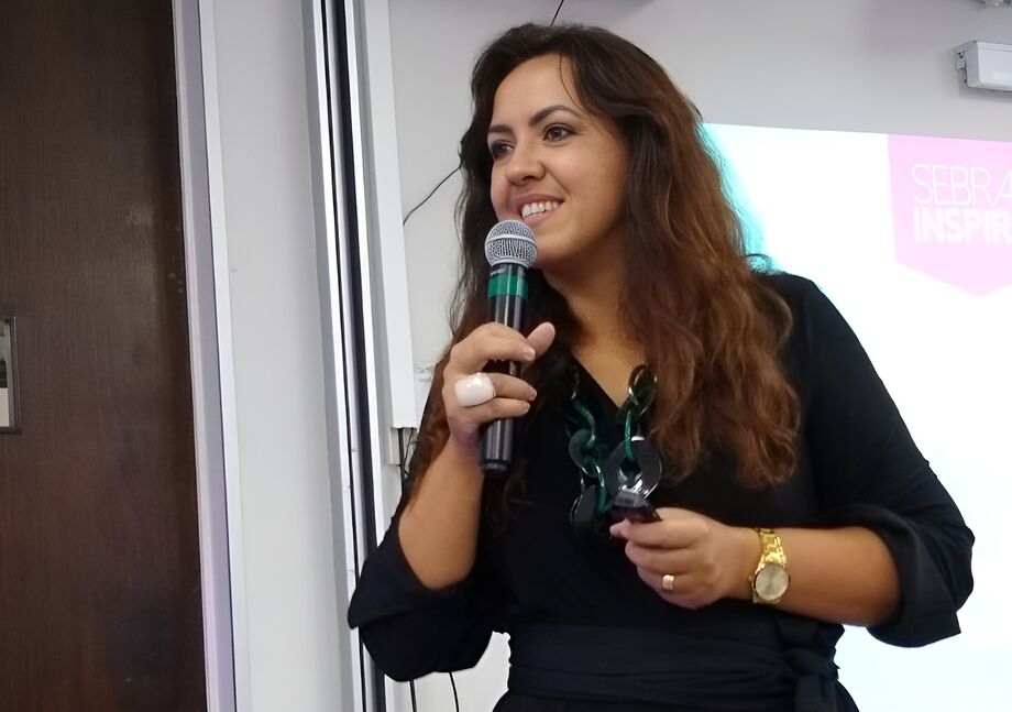 A diretora-técnica do Sebrae/MS, Sandra Amarilha, destacou que o circuito adapta os conteúdos das palestras às necessidades e potencialidades de cada região do estado, garantindo relevância para os participantes.