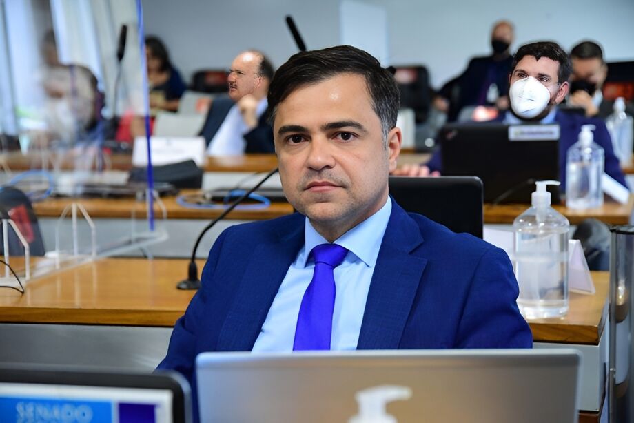 O diretor-geral da Agência Nacional de Energia Elétrica (Aneel), Sandoval Feitosa