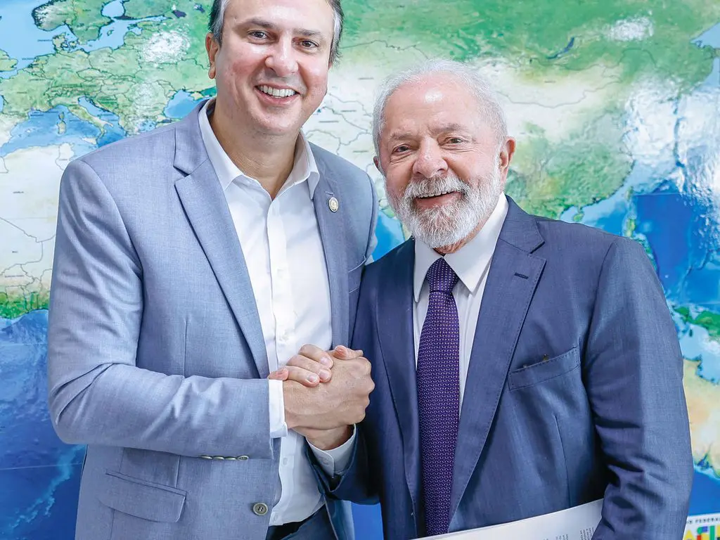 Ministro da Educação, Camilo Santana e Lula