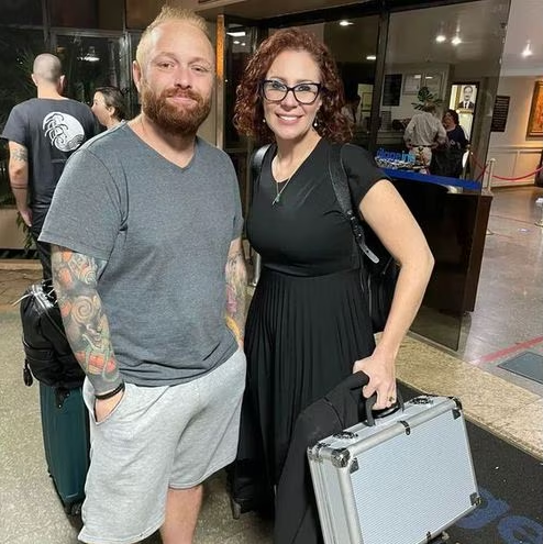 Carla Zambelli publicou foto com Walter Delgatti Neto em agosto de 2022 no Instagram
