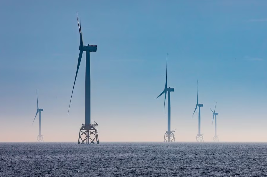 O Parque Eólico Dogger Bank deverá ser o maior do mundo em operação, quando concluído, em 2026. Na foto, Beatrice Offshore Windfarm, na Escócia.