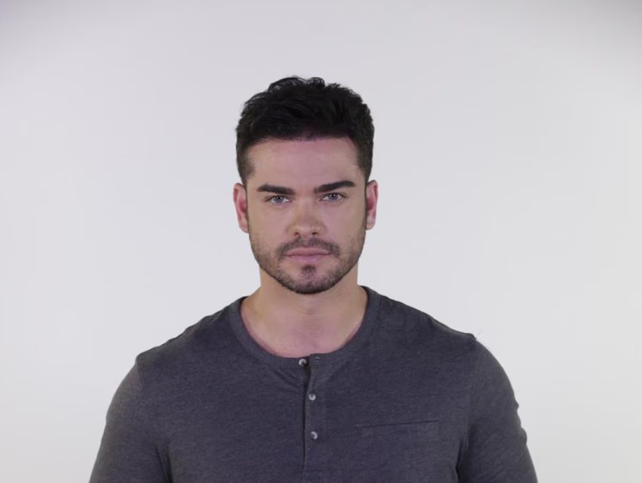 Ator Sidney Sampaio.