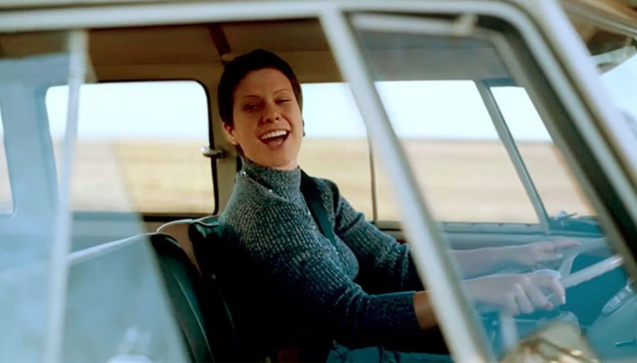 A imagem de Elis Regina foi recriada digitalmente para dueto com sua filha, Maria Rita, em comercial da Volkswagen.