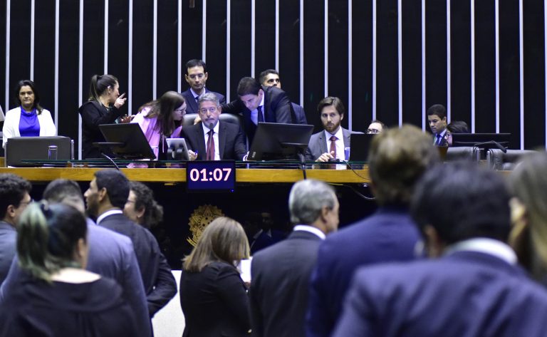 Arthur Lira pretende colocar a proposta em votação no plenário da Casa na próxima terça-feira