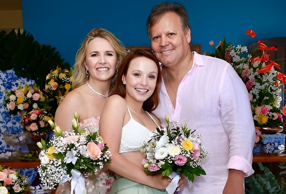 Larissa Manoela com os pais