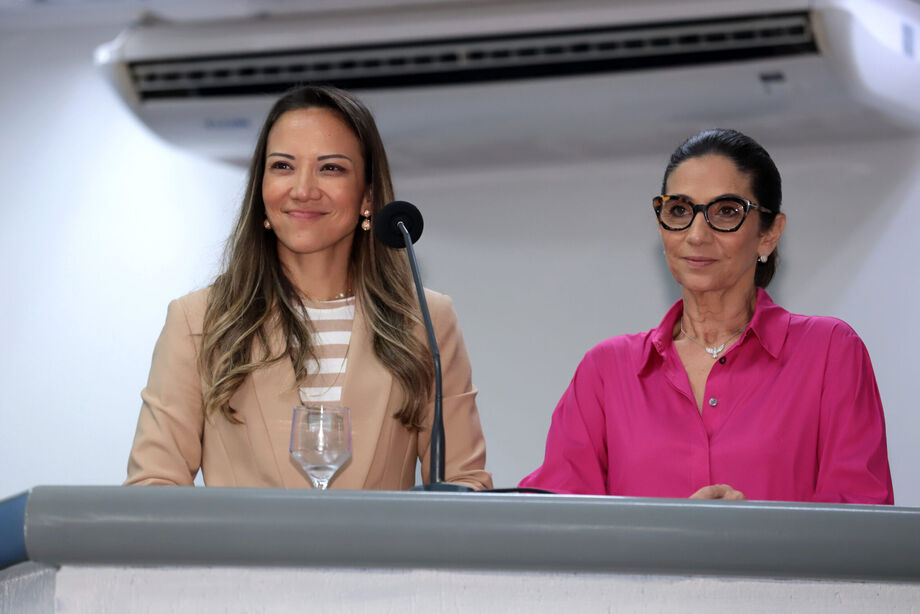Elaine Benicasa e Carla Stephanini
