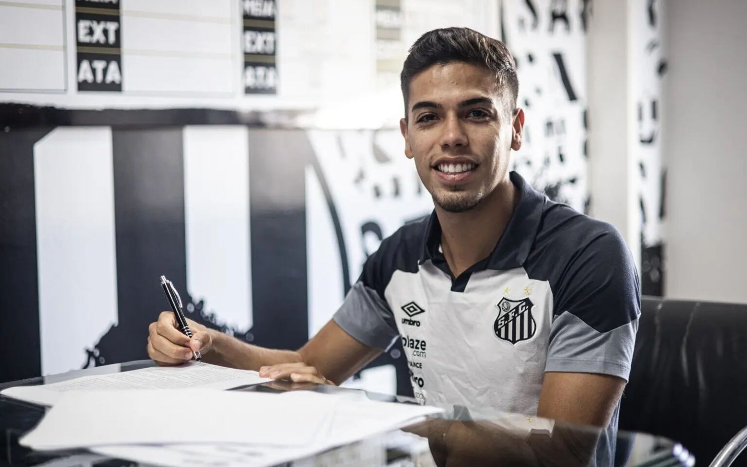 Nonato foi anunciado pelo Santos