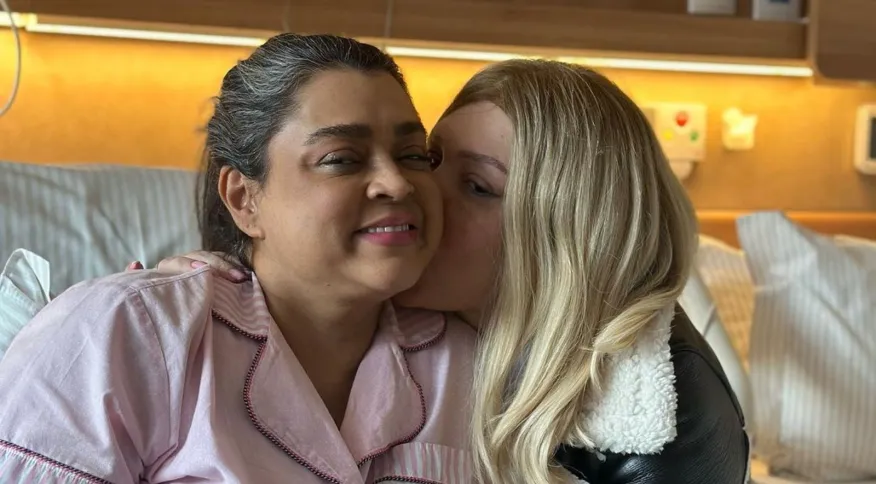 Preta Gil e Simony se encontraram nesta terça-feira (29), em São Paulo