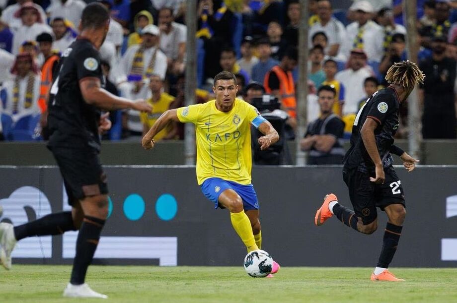 Cristiano Ronaldo marcou o primeiro gol do Al-Nassr com assistência de Anderson Talisca.
