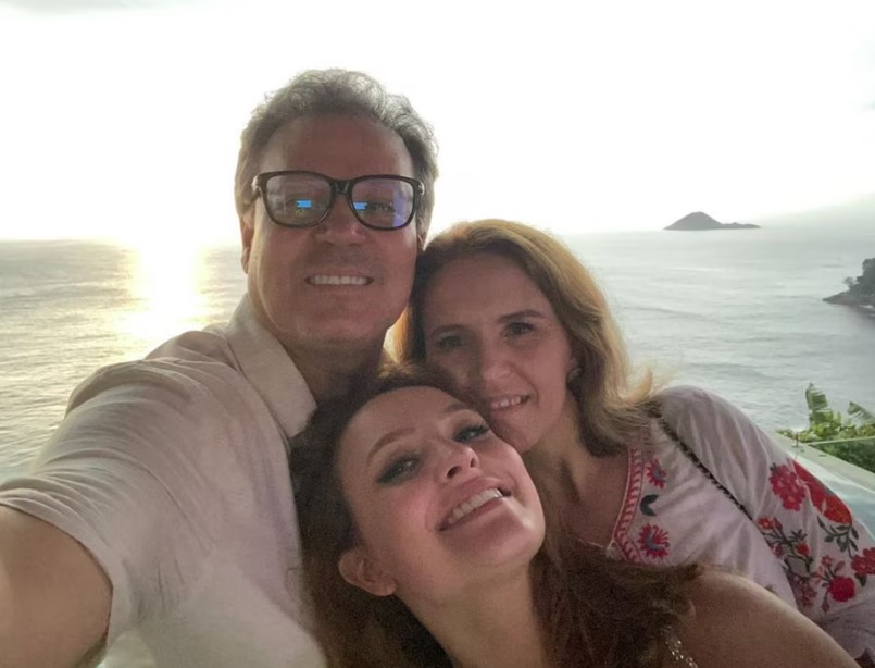 Larissa Manoela e seus pais, Silvana e Gilberto.