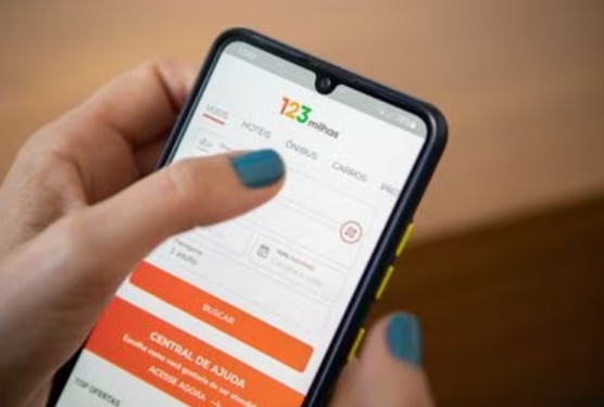 Aplicativo de pacote de viagens 123milhas.