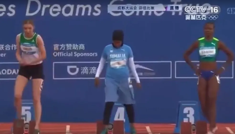 Atleta da Somália faz pior tempo da história nos 100m e é investigada