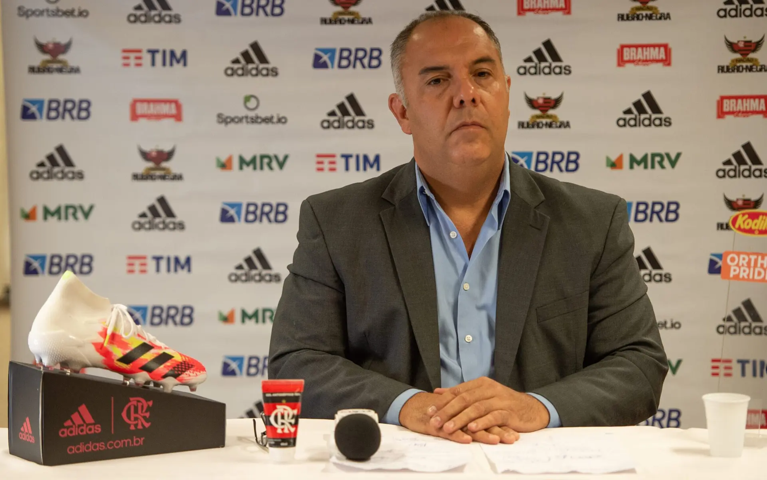 Torcedor nega agressão a Marcos Braz, diz que só pediu sua saída do Flamengo e abrirá processo