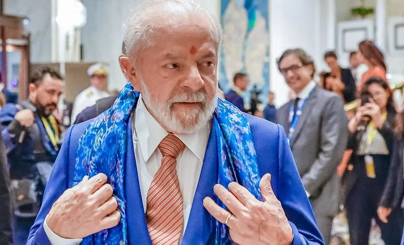 Presidente da República, Luiz Inácio Lula da Silva, durante chegada a Nova Delhi