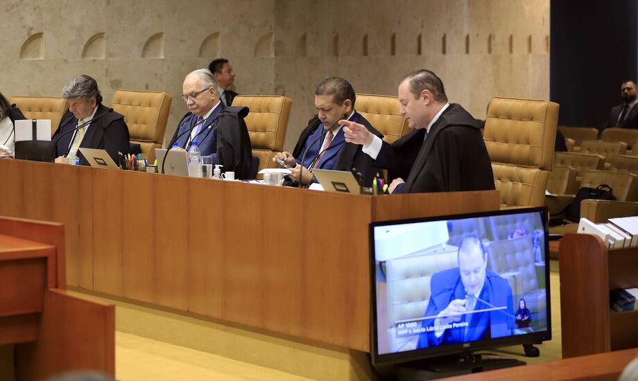 Ministro Fachin condena acusado do 8 de janeiro a 17 anos de prisão
