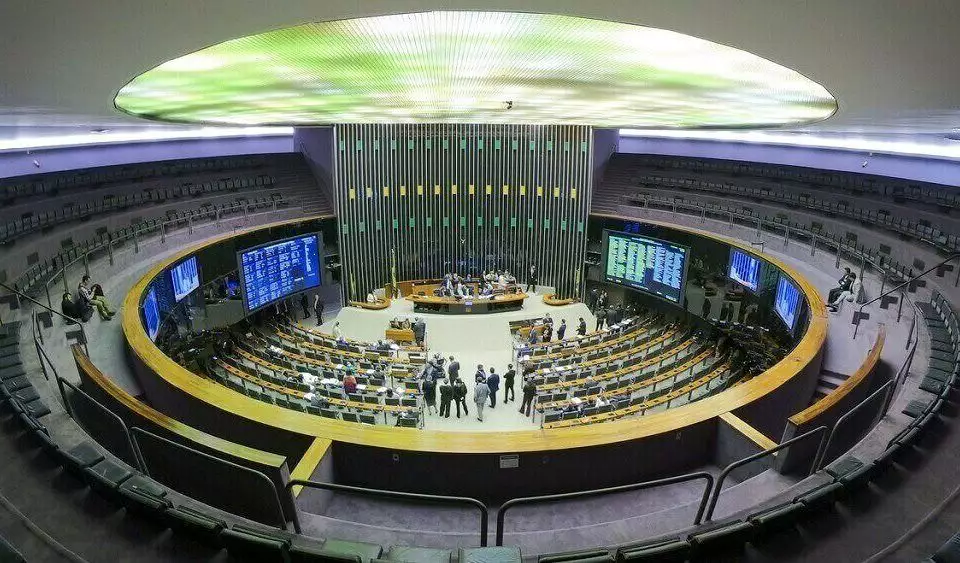 Requerimento de urgência do PL do Desenrola entra na pauta da Câmara