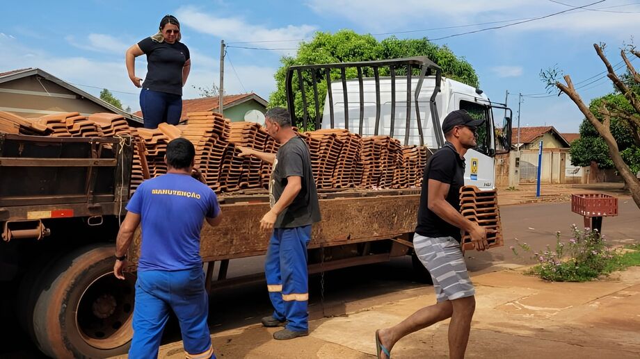 Carregamento chegou ao local na manhã deste domingo (3)