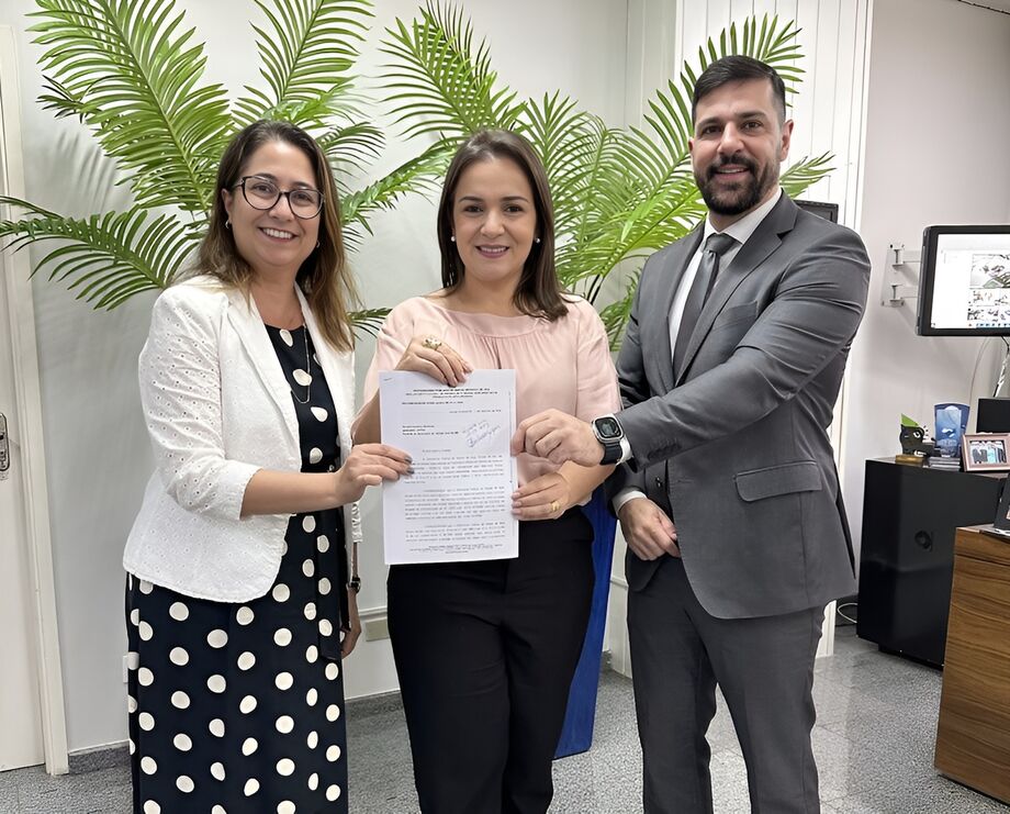 O primeiro subdefensor público-geral, Homero Medeiros, e a coordenadora do Núcleo de Defesa dos Direitos da Criança e do Adolescente (Nudeca), defensora pública Débora Paulino, foram recebidos pela prefeita de Campo Grande, Adriane Lopes