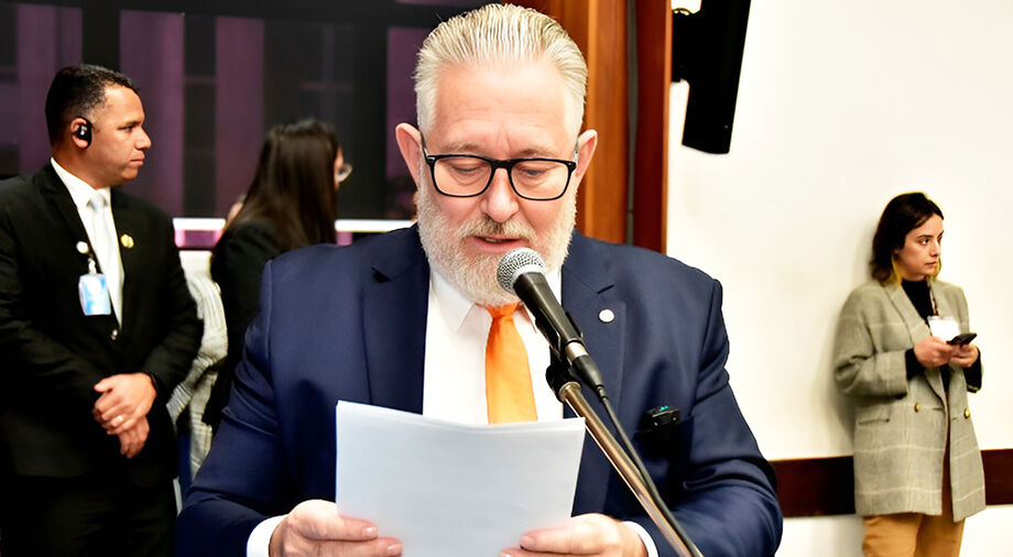 Deputado Antônio Vaz. Assembleia de MS analisa projeto que inclui o Banco Vermelho Gigante como símbolo fixo na campanha Agosto Lilás.