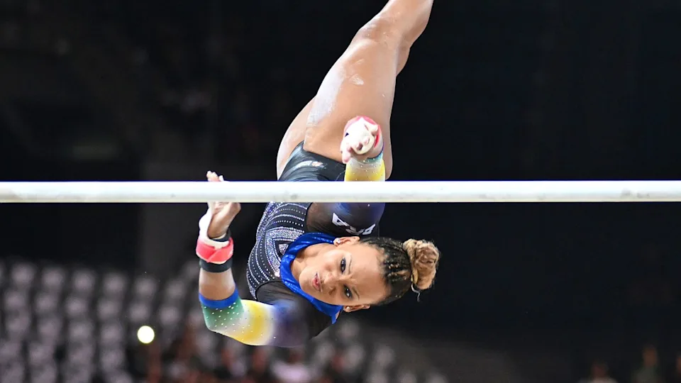 Rebeca Andrade, atleta brasileira de Ginástica Rítmica.