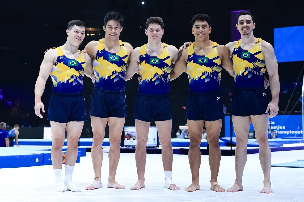 Yuri Guimarães, Arthur Nory, Diogo Soares, Patrick Sampaio e Bernardo Miranda