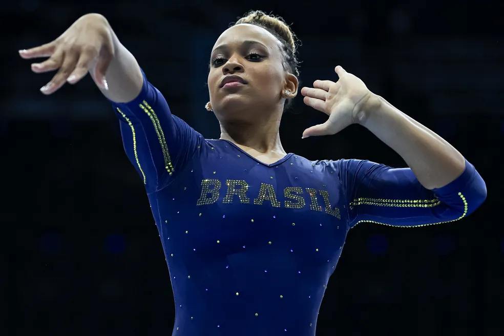 Campeã olímpica e mundial, Rebeca Andrade