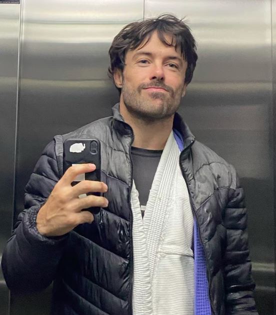 Kayky Brito: Hospital atualiza boletim do ator e fala em quadro 'sob controle'