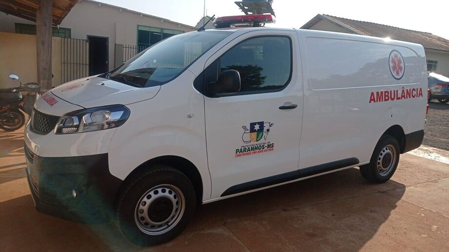 Nova ambulância do município de Paranhos