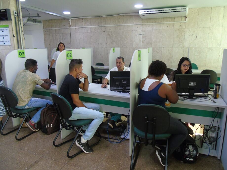 Funtrab começa semana com 4,1 mil vagas de empregos em MS